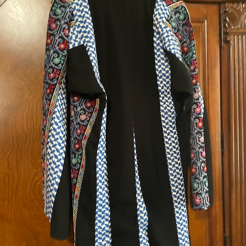 Dress - Picture 4 of 4